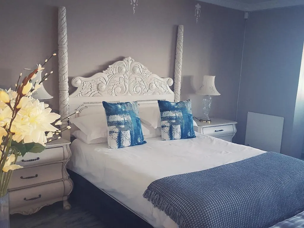 Victoria Villa & Spa  Llandudno